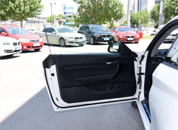 宝马2系 2019款 225i 运动设计套装 车厢座椅   前门板