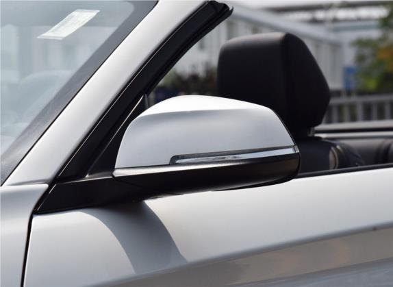 宝马2系 2019款 225i 敞篷轿跑车 运动设计套装 外观细节类   外后视镜