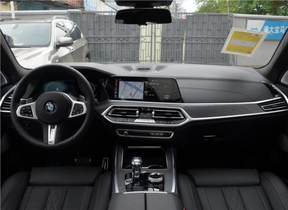 宝马X7 2019款 xDrive40i 尊享型M运动套装 中控类   中控全图