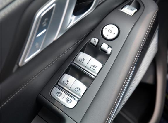 宝马X7 2019款 xDrive40i 尊享型M运动套装 车厢座椅   门窗控制