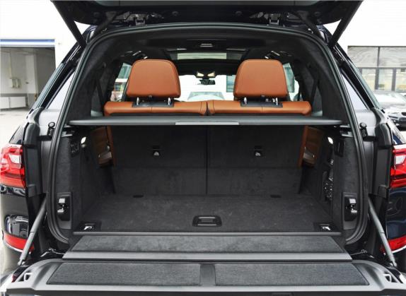 宝马X7 2019款 xDrive40i 行政型M运动套装 车厢座椅   后备厢