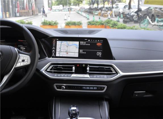宝马X7 2020款 xDrive40i 领先型豪华套装 中控类   中控台