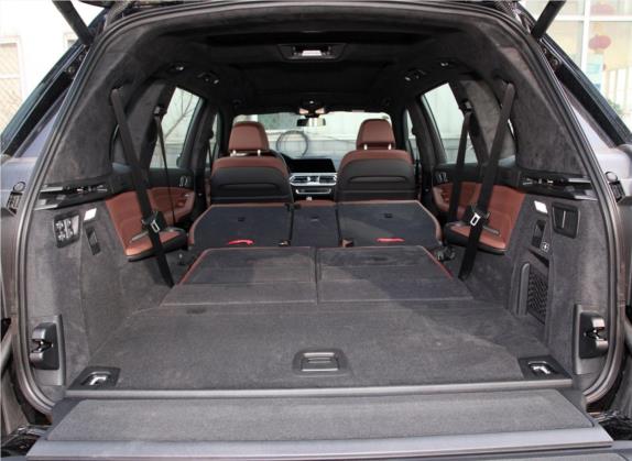 宝马X7 2020款 xDrive40i 尊享型M运动套装 车厢座椅   后备厢