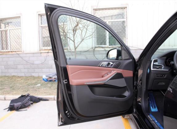 宝马X7 2020款 xDrive40i 尊享型M运动套装 车厢座椅   前门板