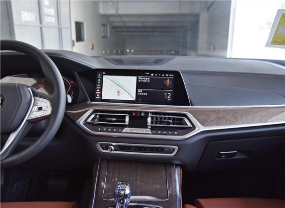 宝马X7 2020款 xDrive40i 个性化定制限量版 豪华套装 中控类   中控台