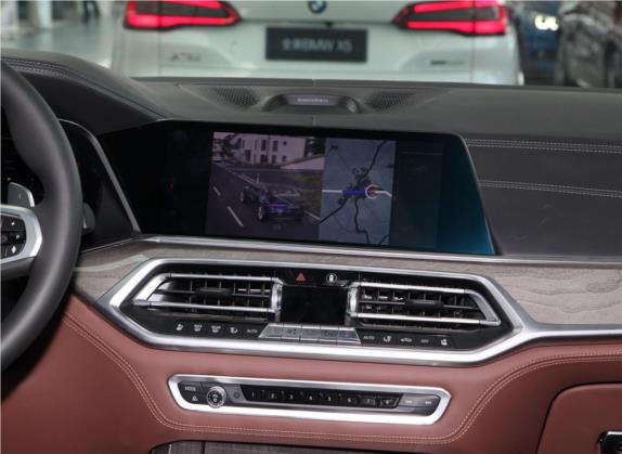 宝马X7 2020款 xDrive40i 行政型M运动套装 中控类   中控台