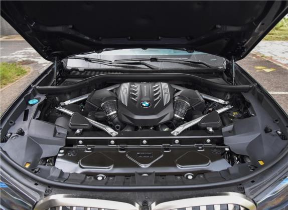 宝马X7 2020款 xDrive M50i 其他细节类   发动机舱