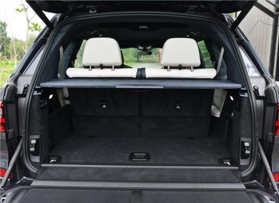 宝马X7 2020款 xDrive M50i 车厢座椅   后备厢