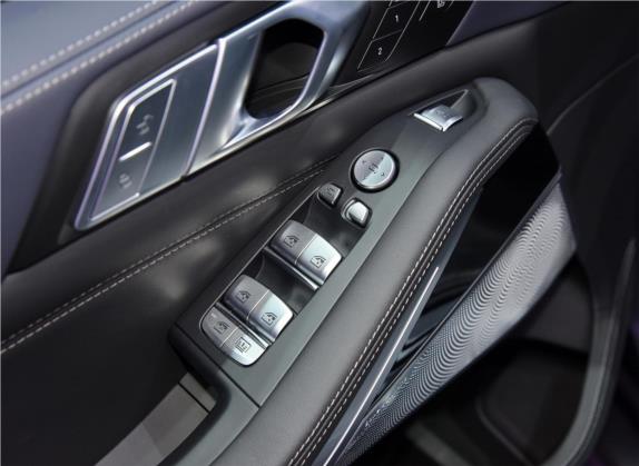 宝马X7 2020款 xDrive M50i 辉夜典藏版 车厢座椅   门窗控制