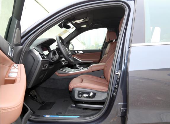 宝马X7 2021款 xDrive40i 领先型豪华套装 车厢座椅   前排空间