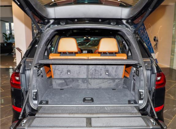 宝马X7 2021款 xDrive40i 尊享型M运动套装 车厢座椅   后备厢
