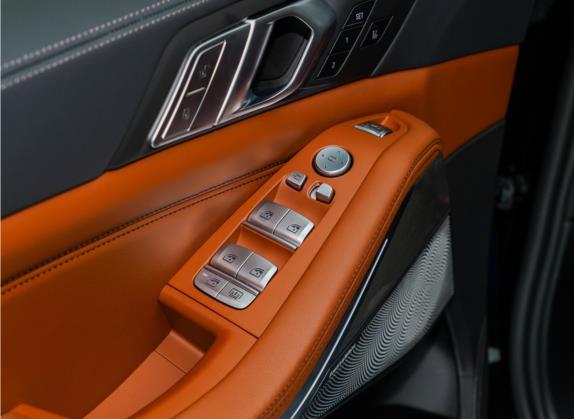 宝马X7 2021款 xDrive40i 行政型M运动套装 车厢座椅   门窗控制