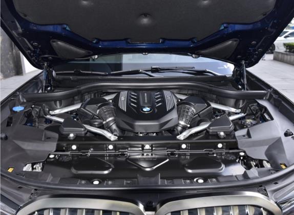 宝马X7 2021款 改款 xDrive M50i 其他细节类   发动机舱