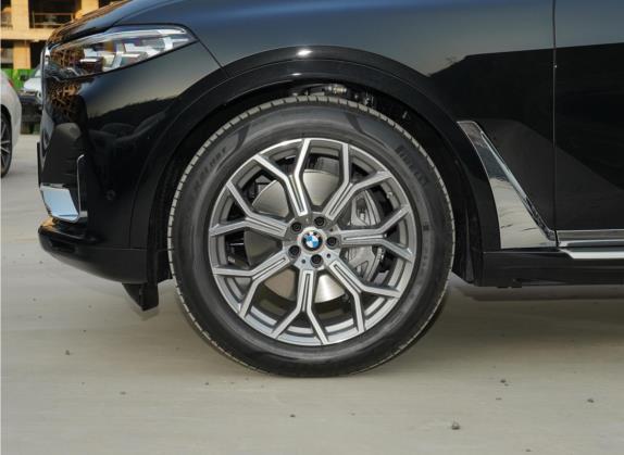 宝马X7 2022款 xDrive40i 领先型豪华套装 其他细节类   前轮