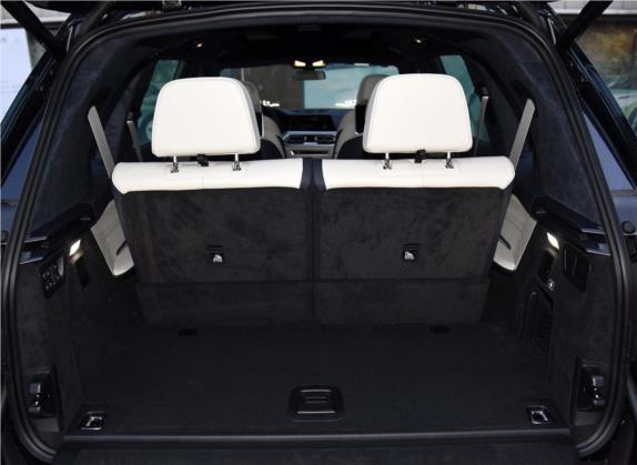 宝马X7 2022款 xDrive40i 行政型M运动套装 车厢座椅   后备厢