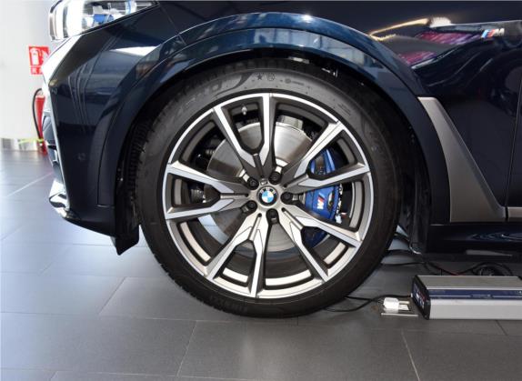 宝马X7 2022款 xDrive M50i 其他细节类   前轮