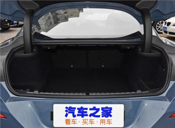 宝马8系 2019款 840i 双门轿跑车 M运动套装 车厢座椅   后备厢