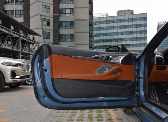 宝马8系 2019款 840i 双门轿跑车 M运动套装 车厢座椅   前门板