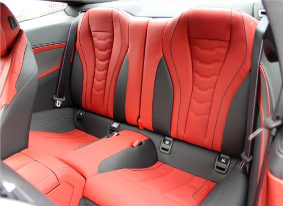 宝马8系 2019款 840i 双门轿跑车首发限量版 车厢座椅   后排空间