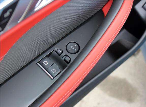 宝马8系 2019款 840i 双门轿跑车首发限量版 车厢座椅   门窗控制