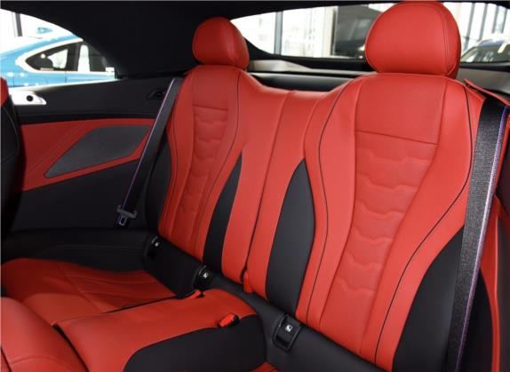 宝马8系 2019款 840i 敞篷轿跑车首发限量版 车厢座椅   后排空间