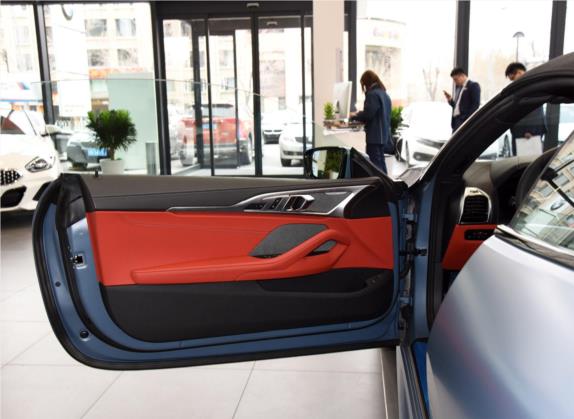 宝马8系 2019款 840i 敞篷轿跑车首发限量版 车厢座椅   前门板