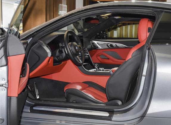 宝马8系 2022款 840i 双门轿跑车 M运动套装 车厢座椅   前排空间