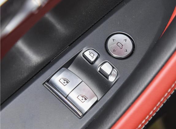 宝马8系 2022款 840i 双门轿跑车 M运动套装 车厢座椅   门窗控制