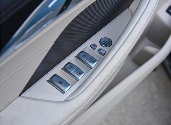 宝马8系 2022款 840i 敞篷轿跑车 M运动套装 车厢座椅   门窗控制