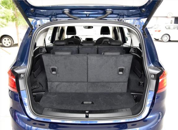 宝马2系多功能旅行车 2015款 218i 领先型 车厢座椅   后备厢