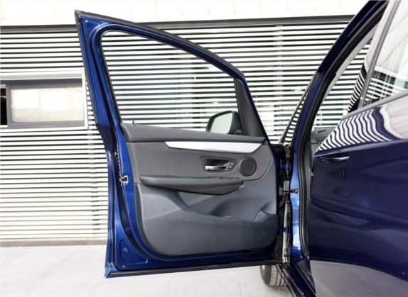 宝马2系多功能旅行车 2015款 218i 领先型 车厢座椅   前门板