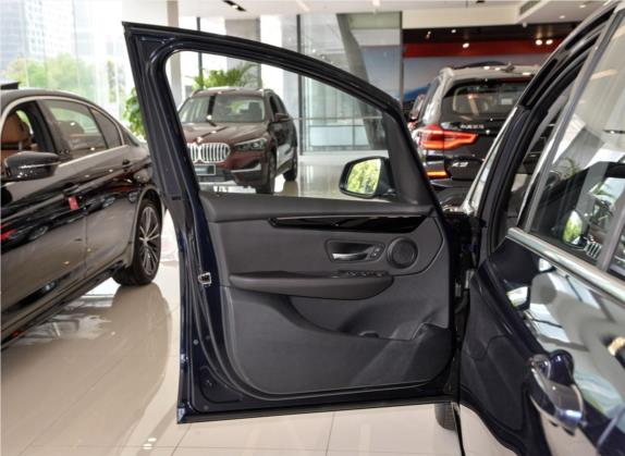 宝马2系多功能旅行车 2019款 220i 尊享型运动套装 车厢座椅   前门板