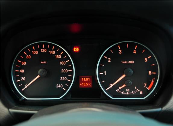 宝马1系(进口) 2011款 120i 双门轿跑车 中控类   仪表盘