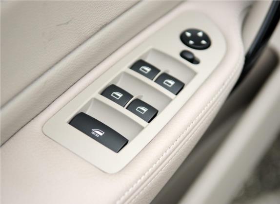 宝马1系(进口) 2011款 120i 敞篷轿跑车 车厢座椅   门窗控制
