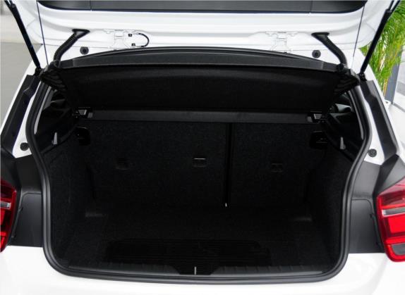 宝马1系(进口) 2013款 改款 118i 运动型 车厢座椅   后备厢