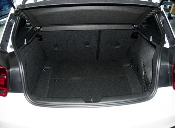 宝马1系(进口) 2013款 改款 M135i 5门版 车厢座椅   后备厢