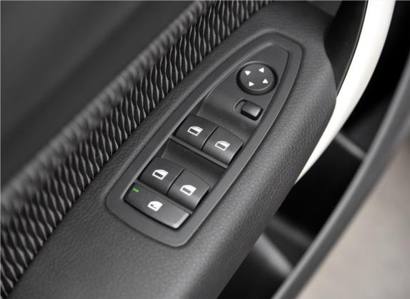 宝马1系(进口) 2015款 120i 领先型 车厢座椅   门窗控制
