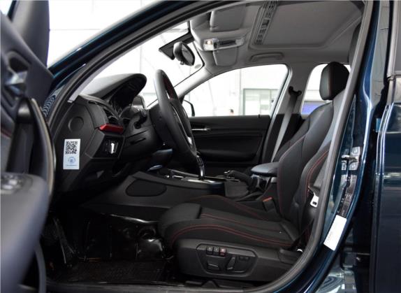 宝马1系(进口) 2015款 120i 运动设计套装 车厢座椅   前排空间