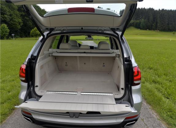 宝马X5新能源(进口) 2016款 xDrive40e 车厢座椅   后备厢