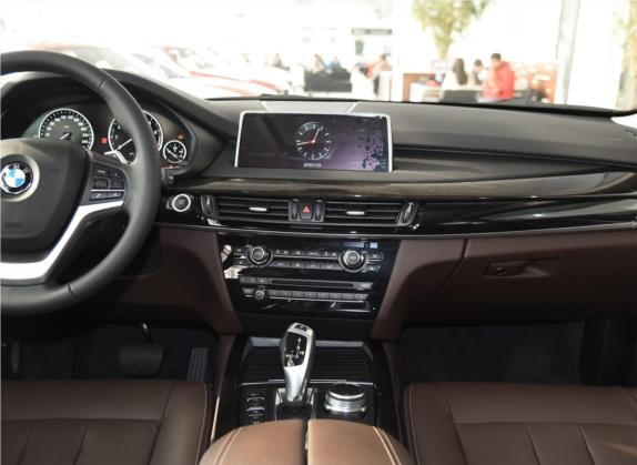 宝马X5新能源(进口) 2017款 xDrive40e 中控类   中控台