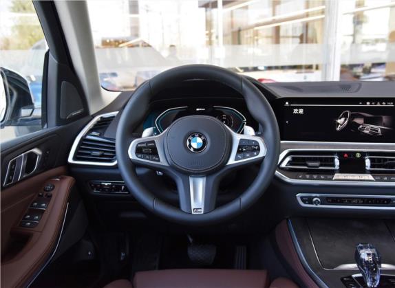 宝马X5新能源(进口) 2020款 xDrive45e M运动套装 中控类   驾驶位