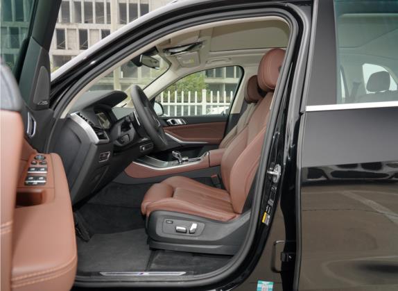 宝马X5新能源(进口) 2021款 xDrive45e M运动套装 车厢座椅   前排空间