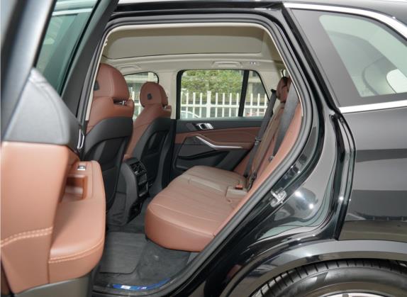 宝马X5新能源(进口) 2021款 xDrive45e M运动套装 车厢座椅   后排空间