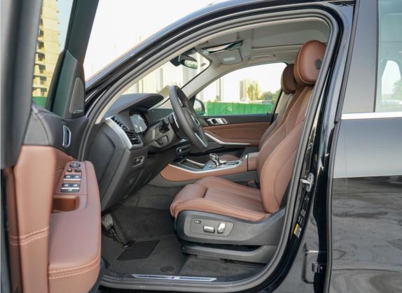 宝马X5新能源(进口) 2021款 改款 xDrive45e M运动套装 车厢座椅   前排空间