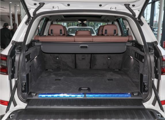 宝马X5新能源(进口) 2022款 xDrive45e M运动套装 车厢座椅   后备厢