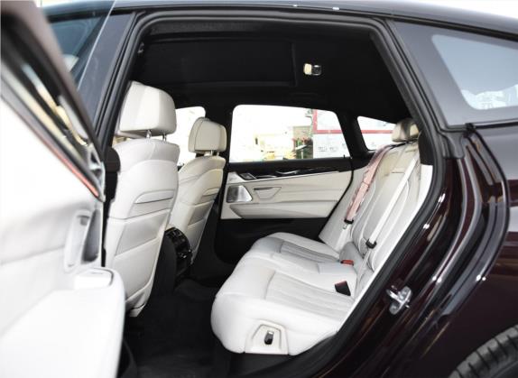 宝马6系GT 2018款 640i xDrive M运动套装 车厢座椅   后排空间