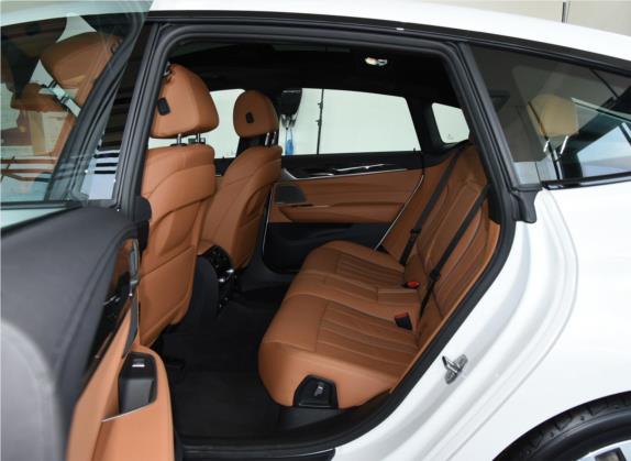 宝马6系GT 2019款 630i M运动套装 车厢座椅   后排空间