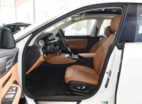 宝马6系GT 2020款 630i 豪华设计套装 车厢座椅   前排空间
