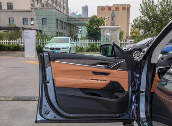 宝马6系GT 2021款 630i 豪华设计套装 车厢座椅   前门板