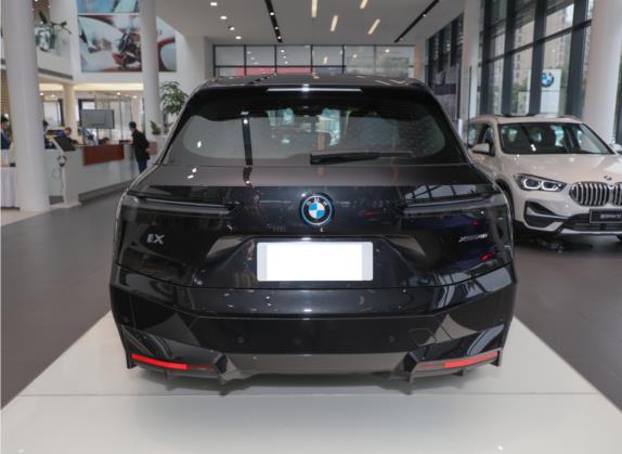 宝马iX 2022款 xDrive40 外观   正后